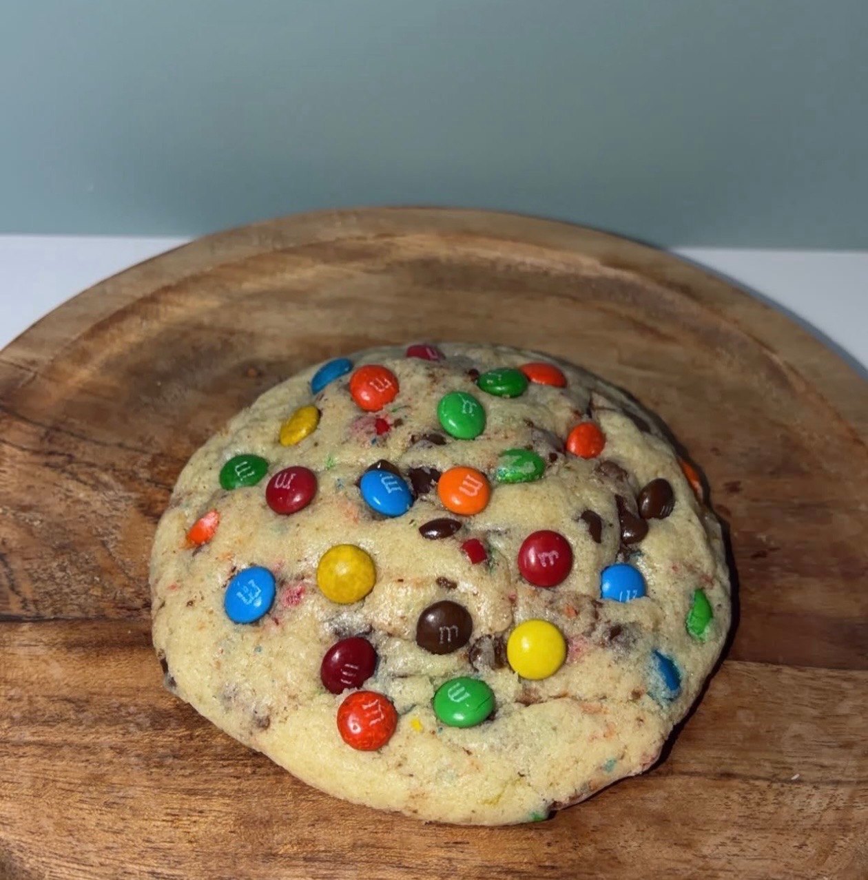 M&M Chocolate Chip Cookie