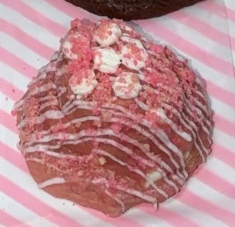 Strawberry Iced Wafer Cookie